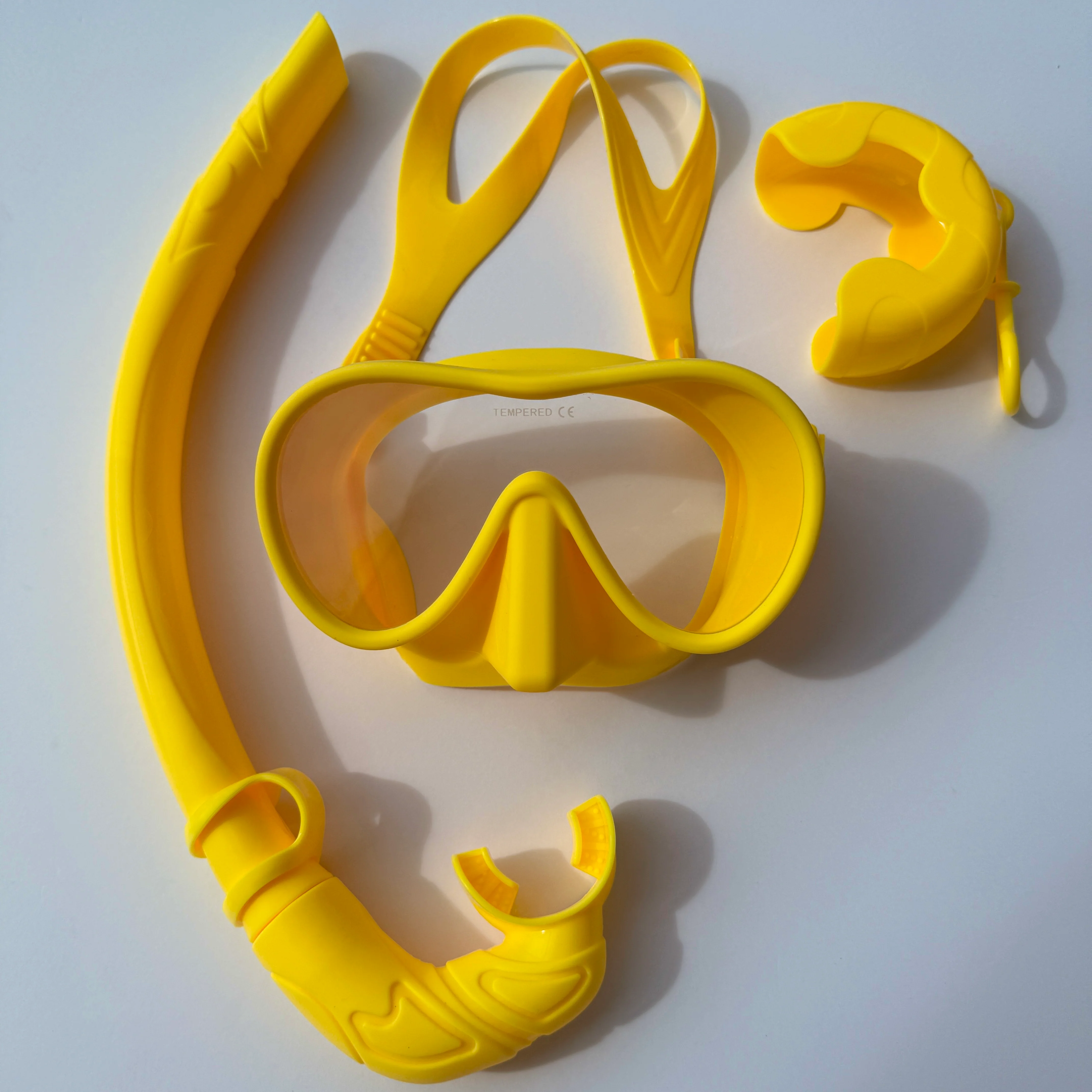Soft Silicone Mask & Compact Snorkel Set - Image 11