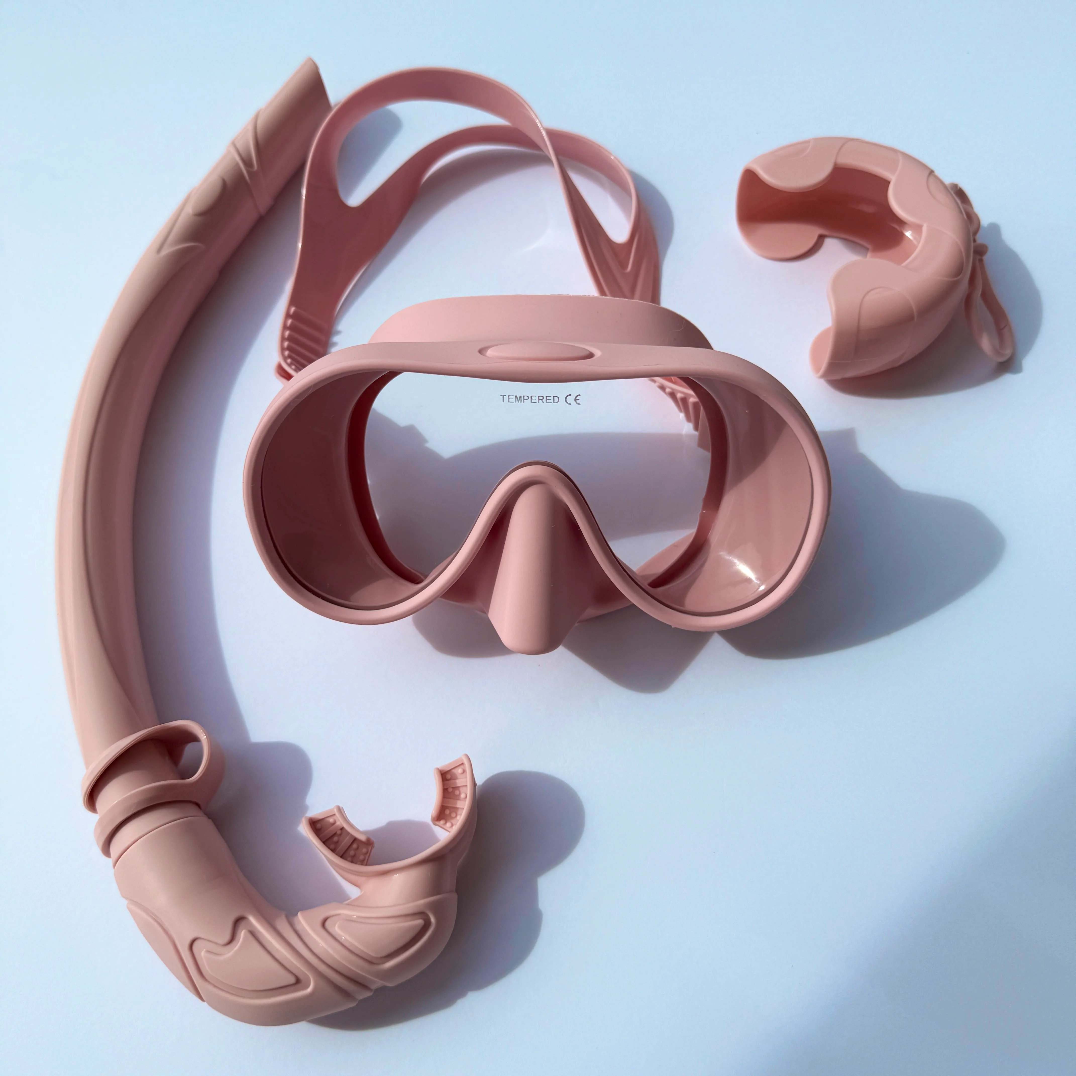 Soft Silicone Mask & Compact Snorkel Set - Image 8